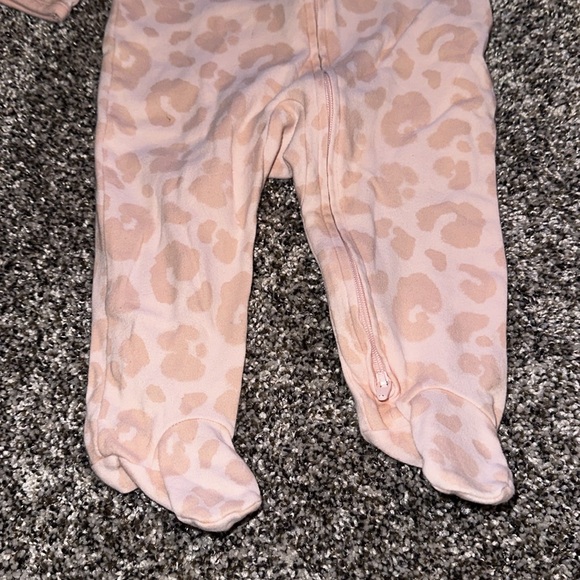 Carters Brand Footie Pajamas "Little Sister" Size 3-6 Months Great Condition - Picture 4 of 10